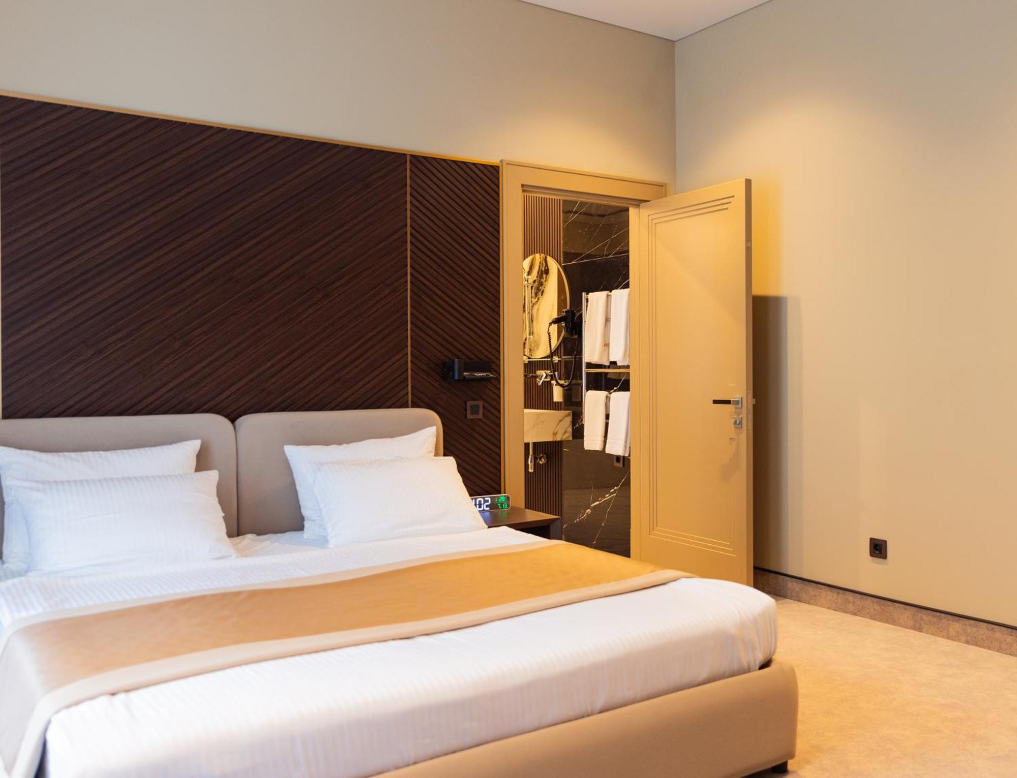 Park Hotel Bristol Úzhgorod Habitación foto