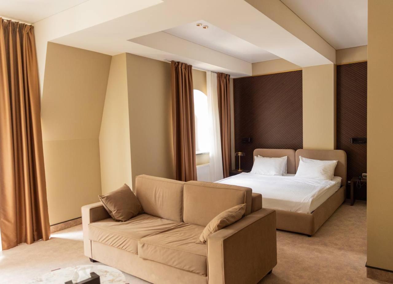 Park Hotel Bristol Úzhgorod Habitación foto